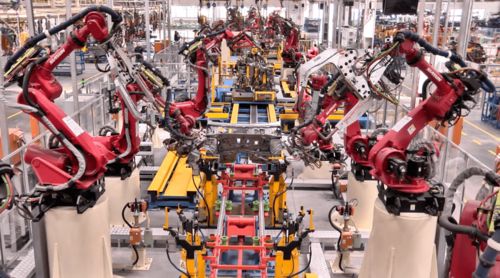 聚焦主業(yè)，華晨能否重回主賽道？